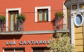 Los Cantaros